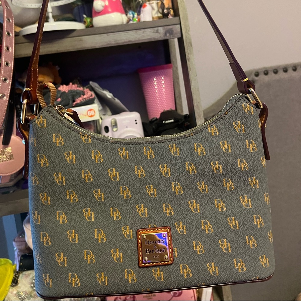 Dooney and Bourke shoulder bag